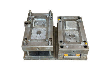 OEMの潜水艦のゲートの精密注入は電子プロダクト プラスチック射出成形を形成する