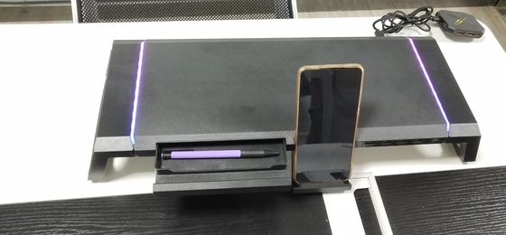 USB3.0ハブ/無線充満を用いるSECCの金属のモニターの立場
