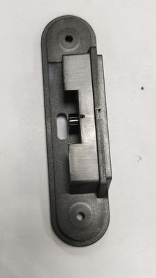 表面が滑らかである単体または多孔型注射型部品