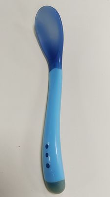 キッチンツールとガジェットのためのシリコンのスプーン