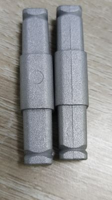 鋳造 パーソナライズされたプラスチック自動車部品 0.05mm 許容度 磨き表面処理